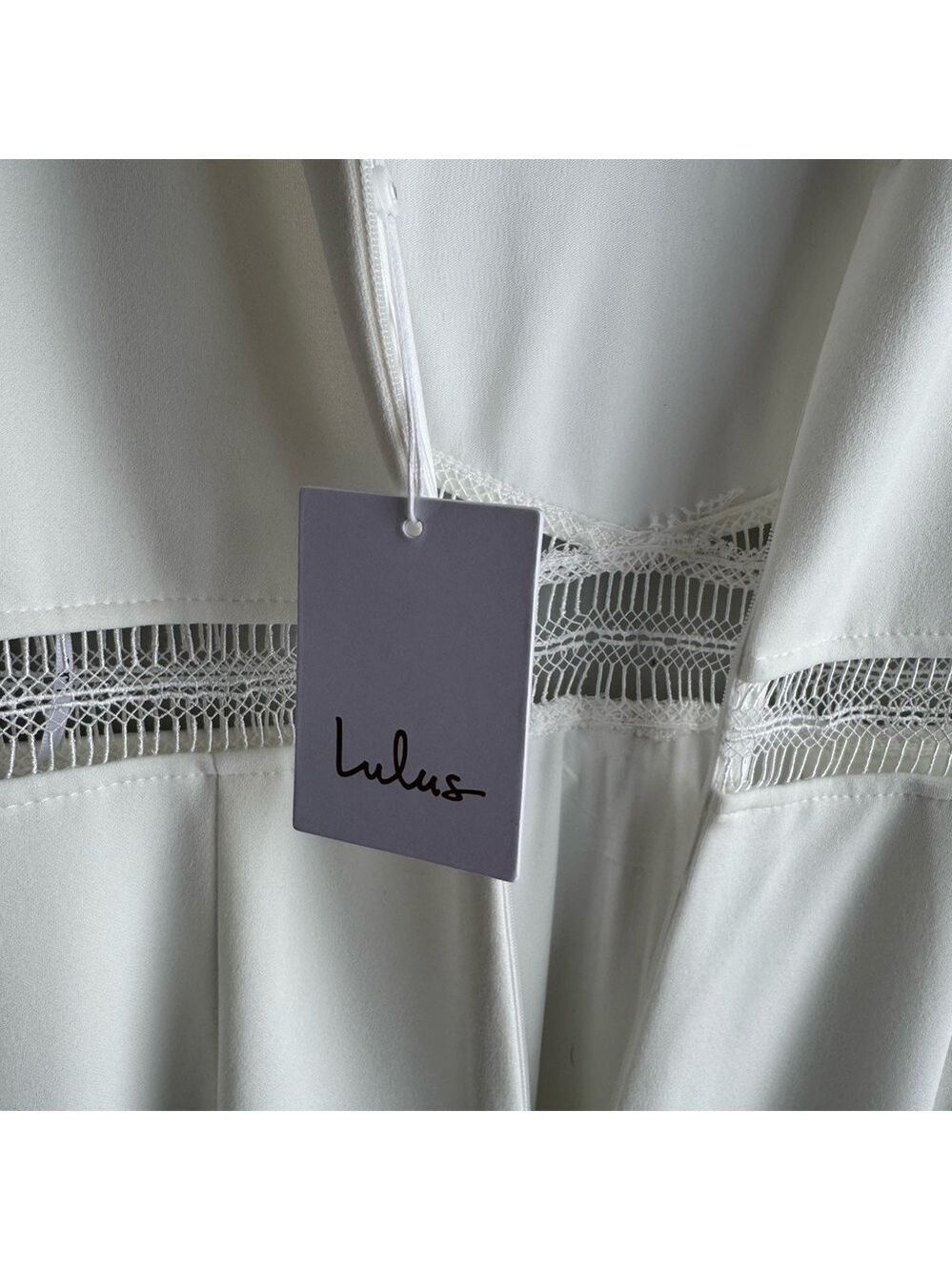 Lulu’s Modern Minimalist Wedding Gown Sz M White Event Dress Trumpet Cutout NWT - Picture 14 of 16